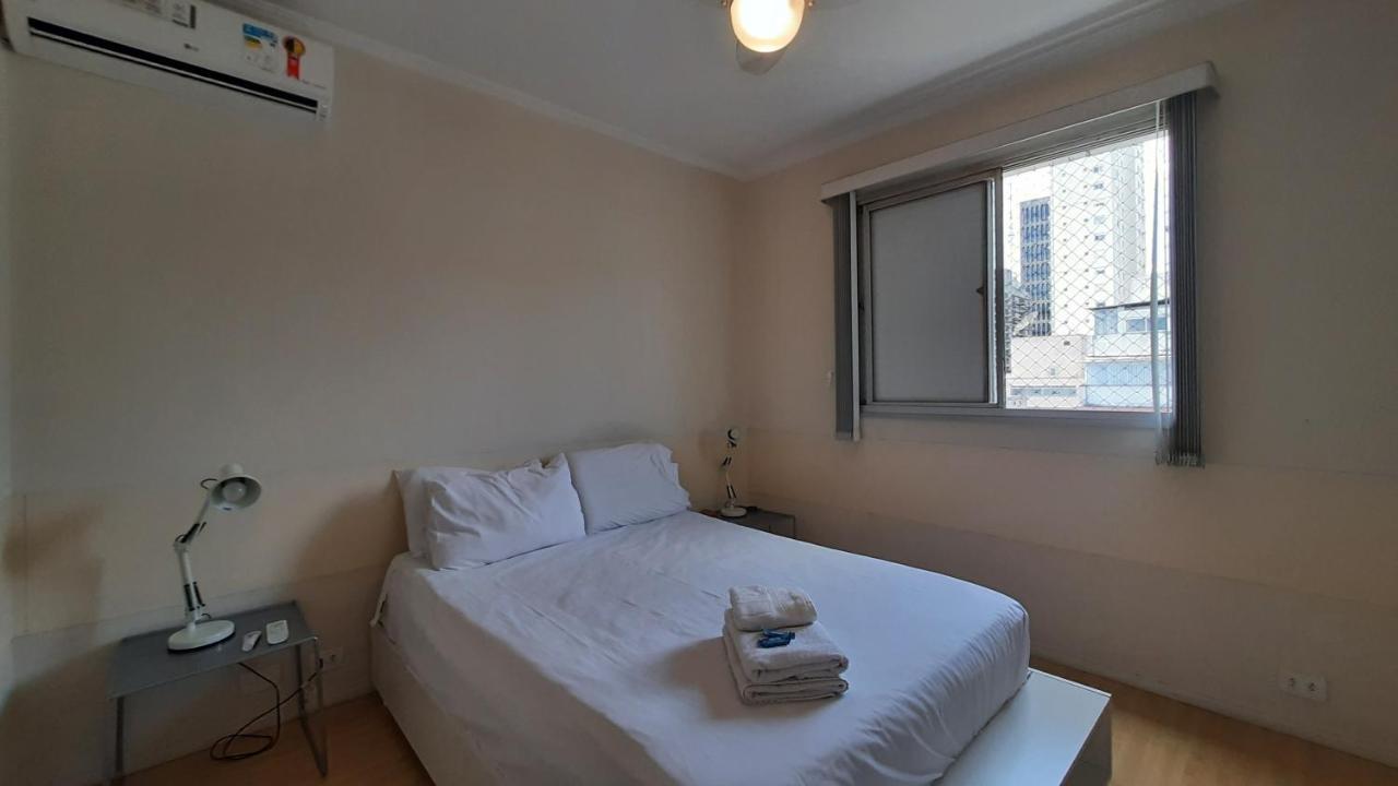 Andar-alto, 3 Quadras Da Av Paulista, Wi-fi & Garagem * São Paulo
