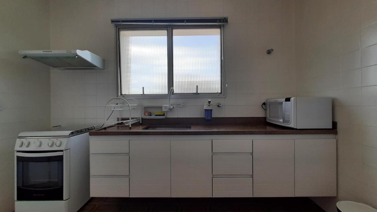 Apartamento Andar-alto, 3 Quadras Da Av Paulista, Wi-fi & Garagem *